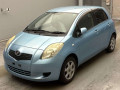 2005 Toyota Vitz