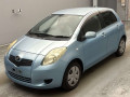 2005 Toyota Vitz