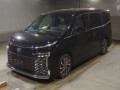2022 Toyota Voxy