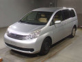 2004 Toyota Isis