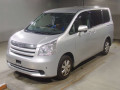 2009 Toyota Noah
