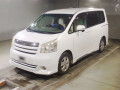 2007 Toyota Noah