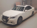 2013 Toyota Crown Hybrid