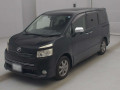2010 Toyota Voxy