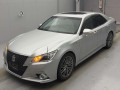 2013 Toyota Crown Hybrid