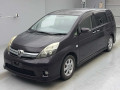 2013 Toyota Isis