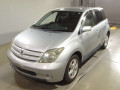 2005 Toyota IST