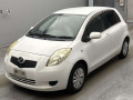 2005 Toyota Vitz