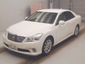 2011 Toyota Crown