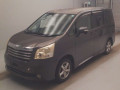 2007 Toyota Noah