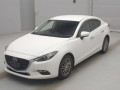 2017 Mazda Axela