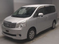 2013 Toyota Noah