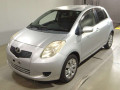2005 Toyota Vitz