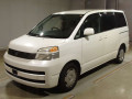 2002 Toyota Voxy