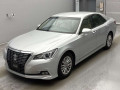 2015 Toyota Crown