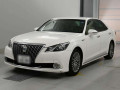 2013 Toyota Crown Majesta