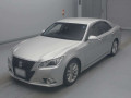 2015 Toyota Crown Hybrid