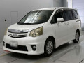 2010 Toyota Noah