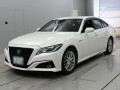 2019 Toyota Crown Hybrid