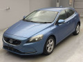 2015 Volvo V40