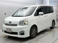 2013 Toyota Voxy