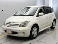 2005 Toyota IST