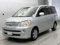 2006 Toyota Voxy
