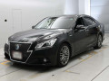 2013 Toyota Crown Hybrid