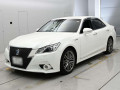 2013 Toyota Crown Hybrid