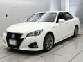 2015 Toyota Crown Hybrid