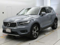 2022 Volvo XC40