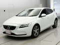 2017 Volvo V40
