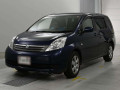 2005 Toyota Isis