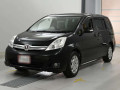 2013 Toyota Isis