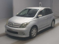 2005 Toyota IST