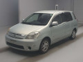 2005 Toyota Raum