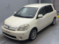 2004 Toyota Raum