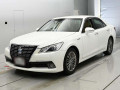 2013 Toyota Crown Hybrid