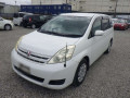 2009 Toyota Isis