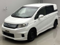 2013 Honda Freed spike hybrid