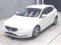 2017 Volvo V40