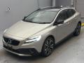 2020 Volvo V40
