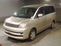 2006 Toyota Voxy