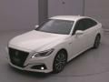 2019 Toyota Crown Hybrid