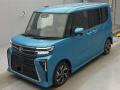 2022 Daihatsu Tanto Custom