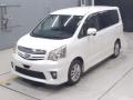 2013 Toyota Noah