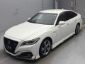 2019 Toyota Crown Hybrid