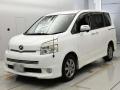 2010 Toyota Voxy