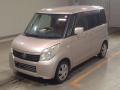 2012 Nissan Roox