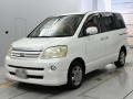 2005 Toyota Noah